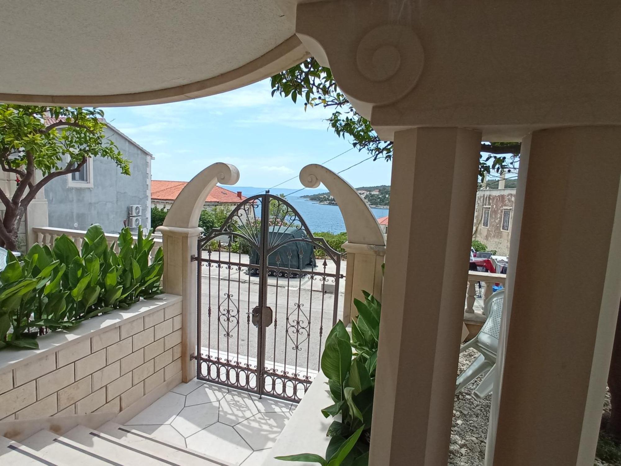 Vila Anita Sumartin Exterior photo